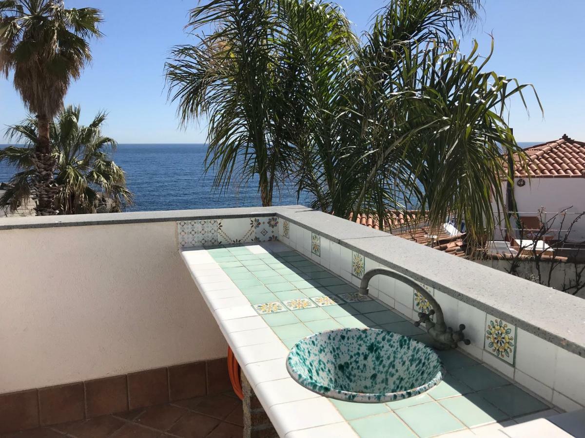 Blue54 - Pozzillo Sul Mare Fra L'Etna E Taormina Villa Bagian luar foto